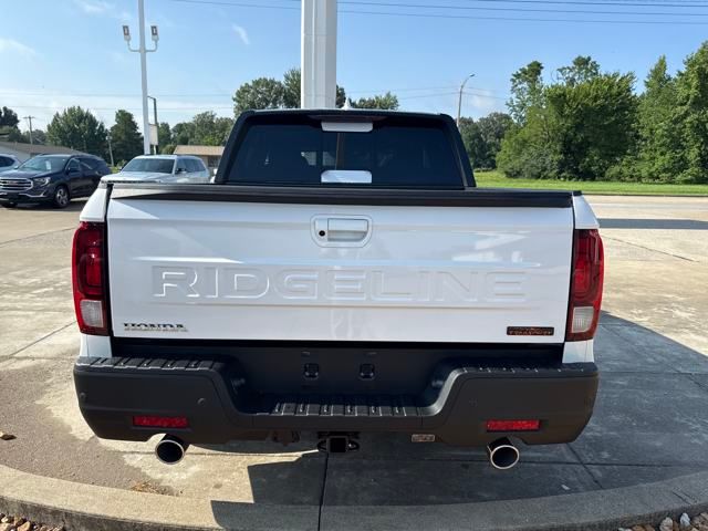 2025 Honda Ridgeline TrailSport photo 3