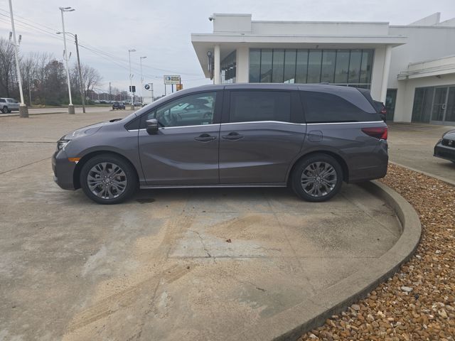 2026 Honda Odyssey Touring photo 2