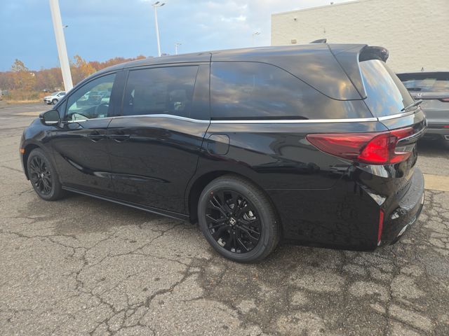 2026 Honda Odyssey Sport photo 3