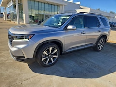 2025 Honda Pilot Touring SUV