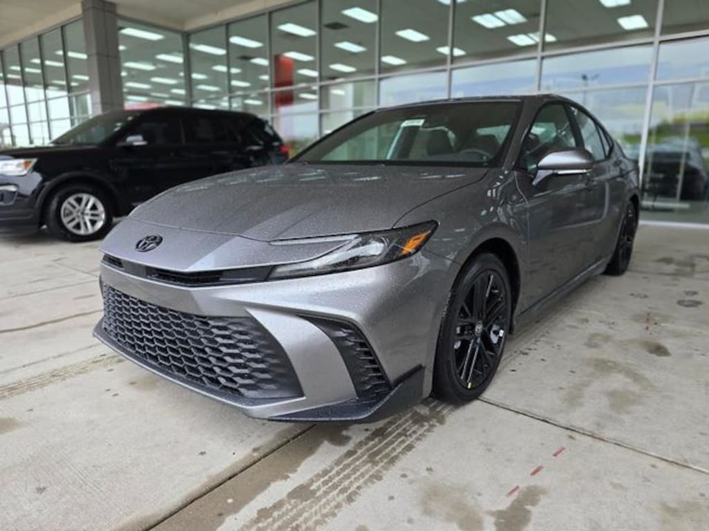 New 2026 Toyota Camry SE Sedan
