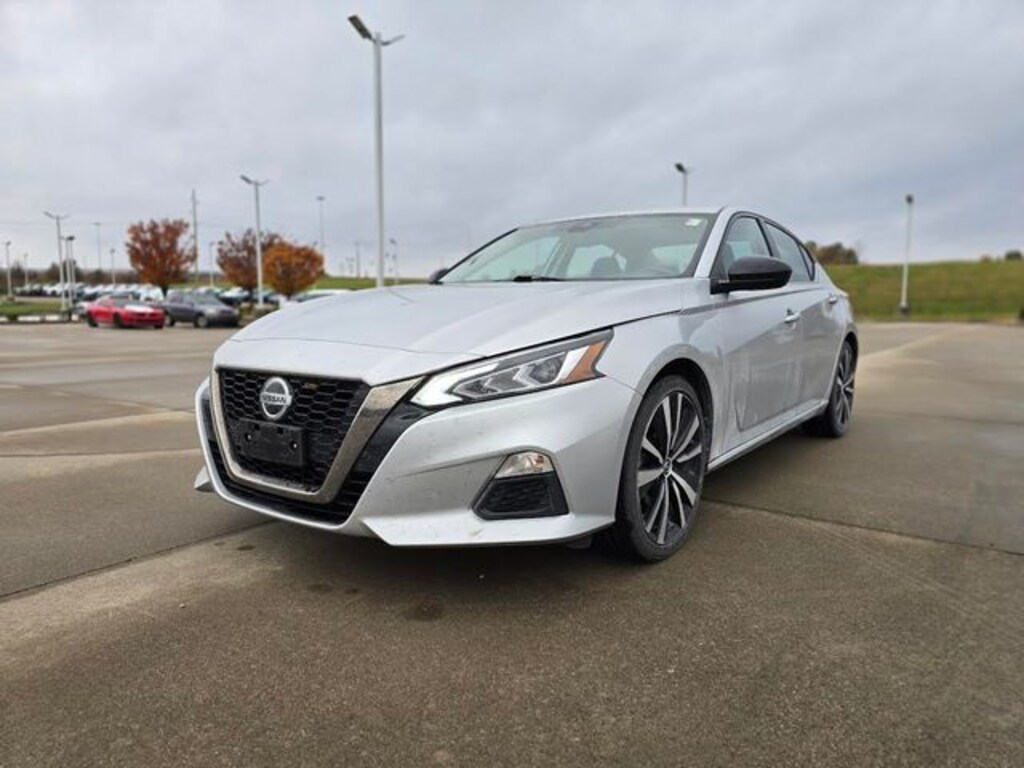 Used 2021 Nissan Altima 2.5 SR Sedan