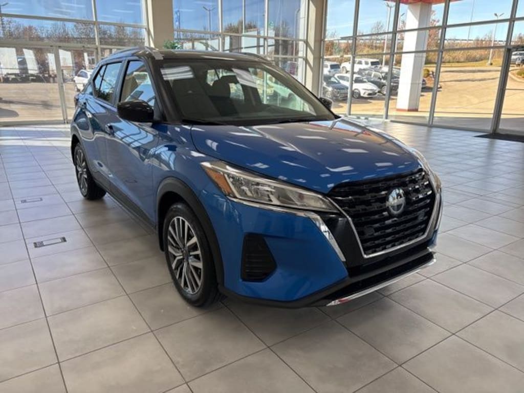 Used 2024 Nissan Kicks SV SUV
