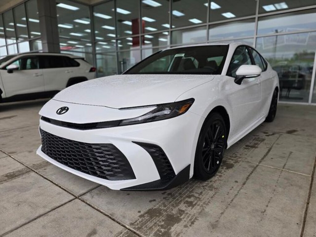 New 2026 Toyota Camry SE Sedan