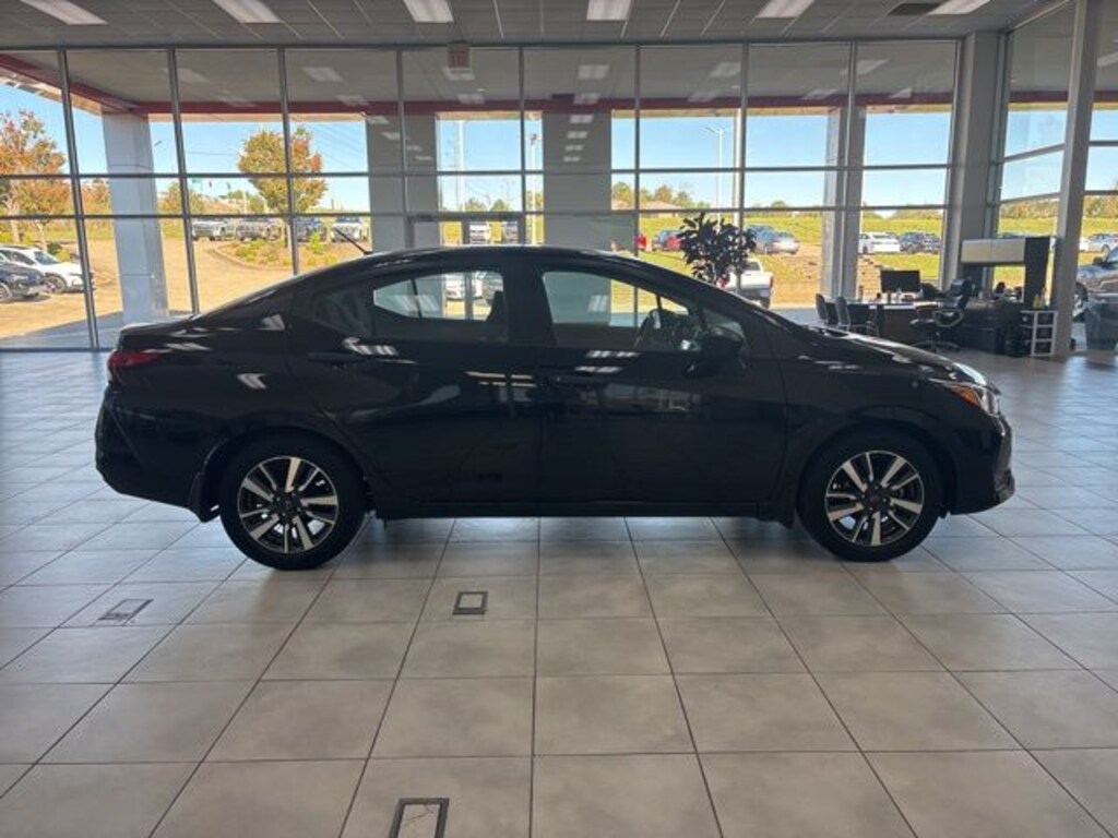 Used 2024 Nissan Versa 1.6 S Sedan