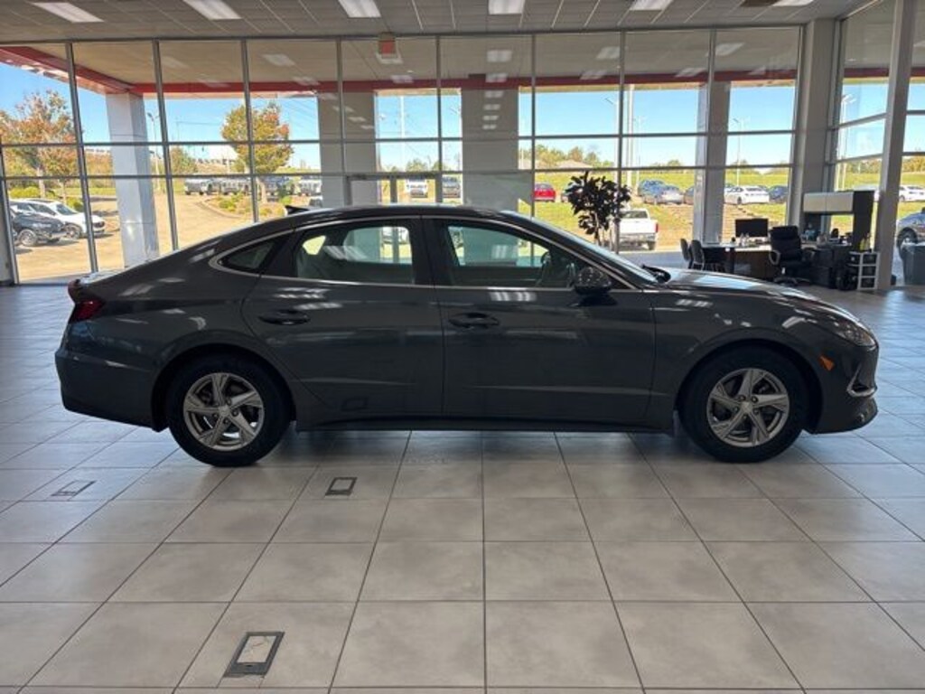 Used 2023 Hyundai Sonata SE Sedan