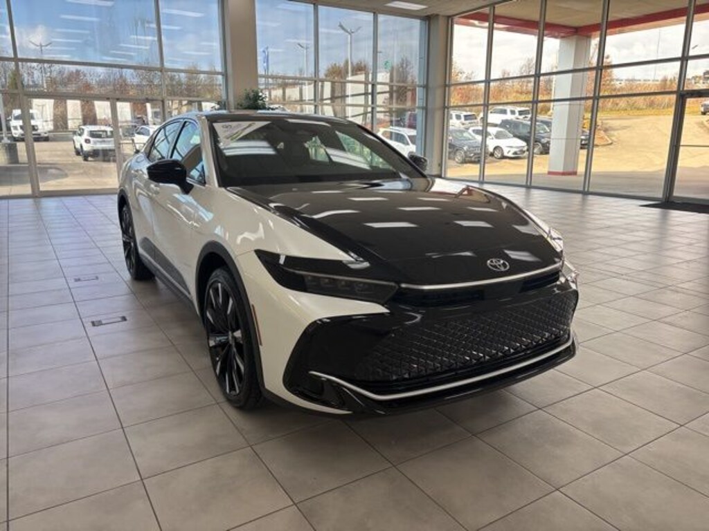 New 2026 Toyota Crown Platinum Sedan