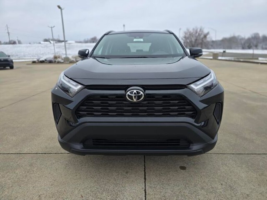New 2025 Toyota RAV4 XLE SUV