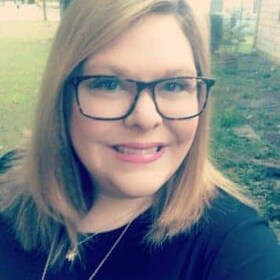 Staff member Christa Tapp from ID_4f0068