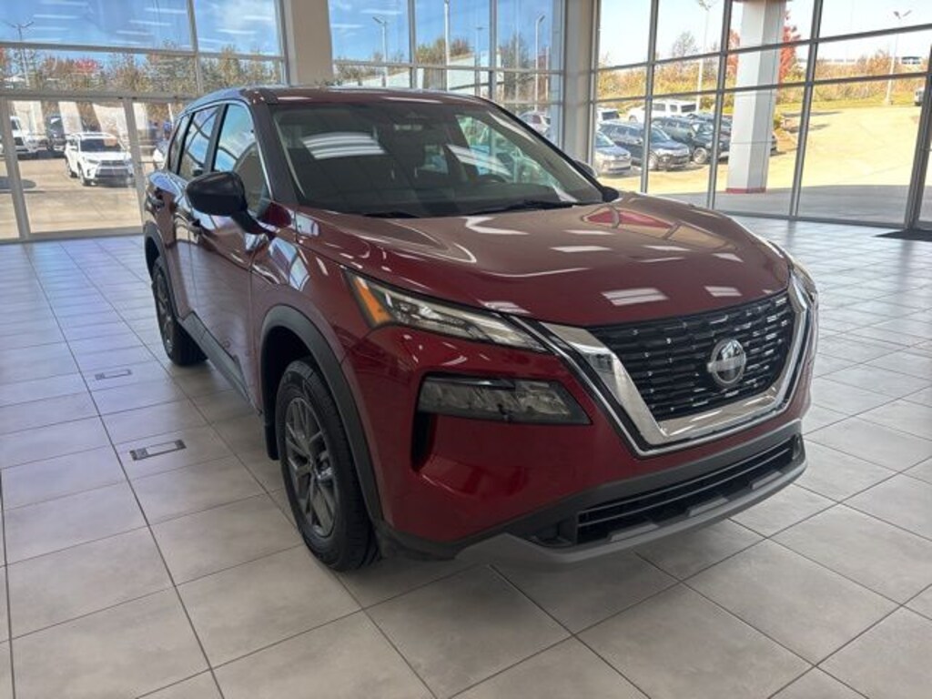 Used 2023 Nissan Rogue S SUV