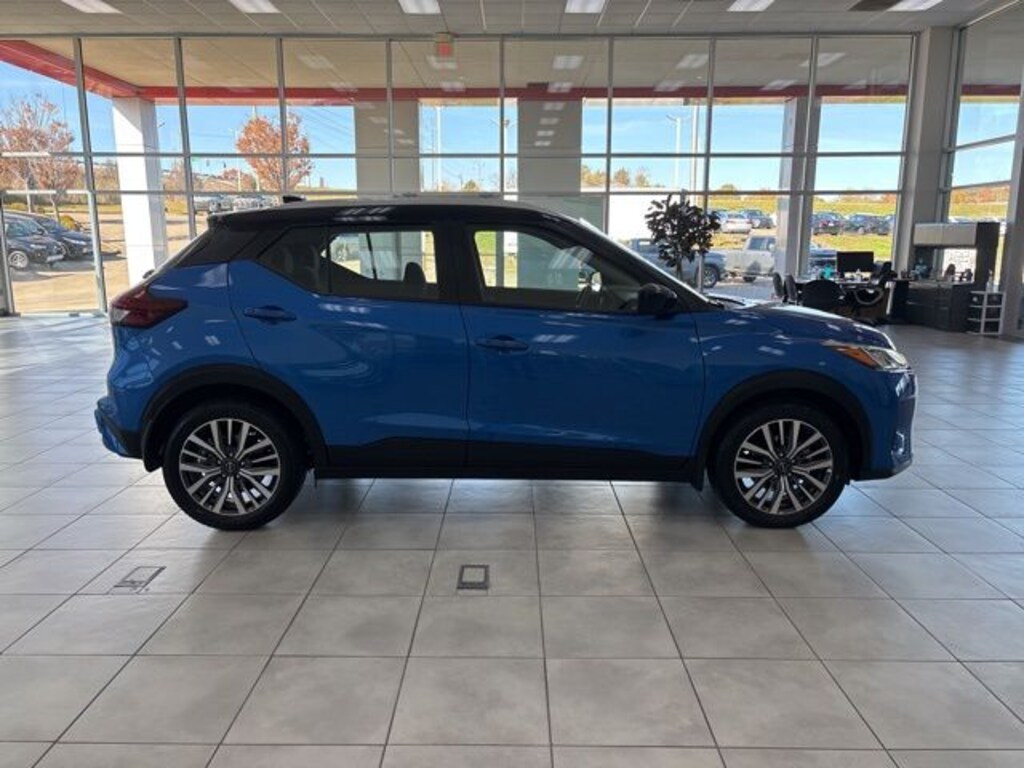 Used 2024 Nissan Kicks SV SUV