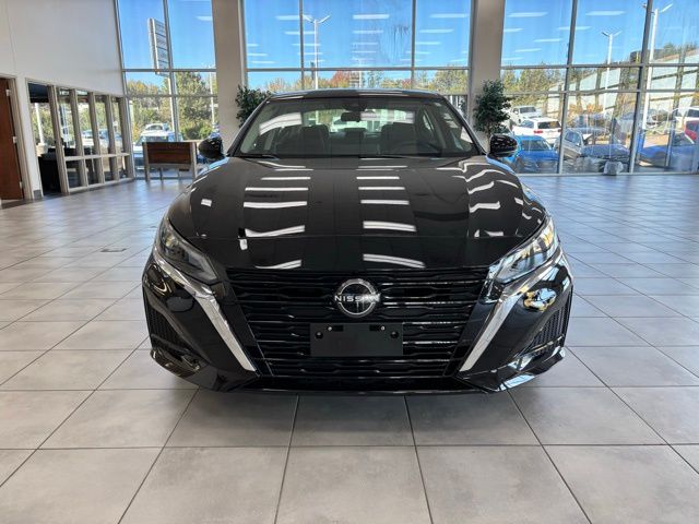 2024 Nissan Altima 2.5 SL photo 2