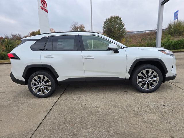 2025 Toyota RAV4 XLE Premium photo 4