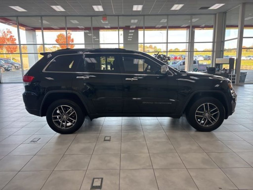 Used 2018 Jeep Grand Cherokee Limited 4x4 SUV