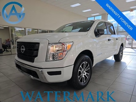 2023 Nissan Titan SV Truck Crew Cab