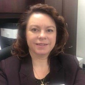 Staff member Deanna Parker from ID_9e7164