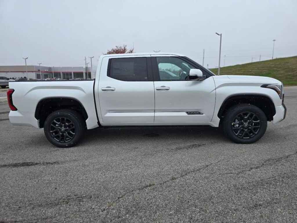 New 2026 Toyota Tundra Platinum PLATINUM CREWMAX 5.5