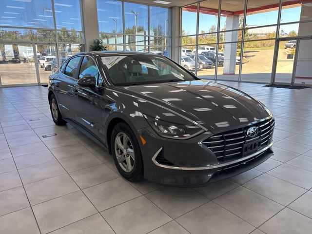 2023 Hyundai Sonata SE photo 3