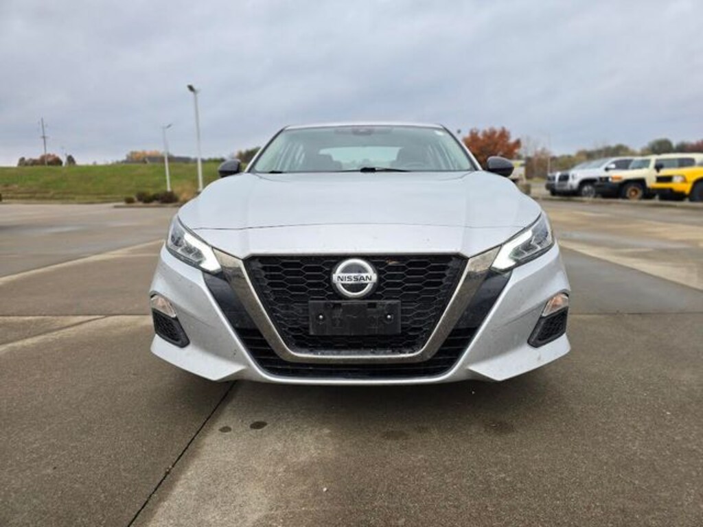 Used 2021 Nissan Altima 2.5 SR Sedan