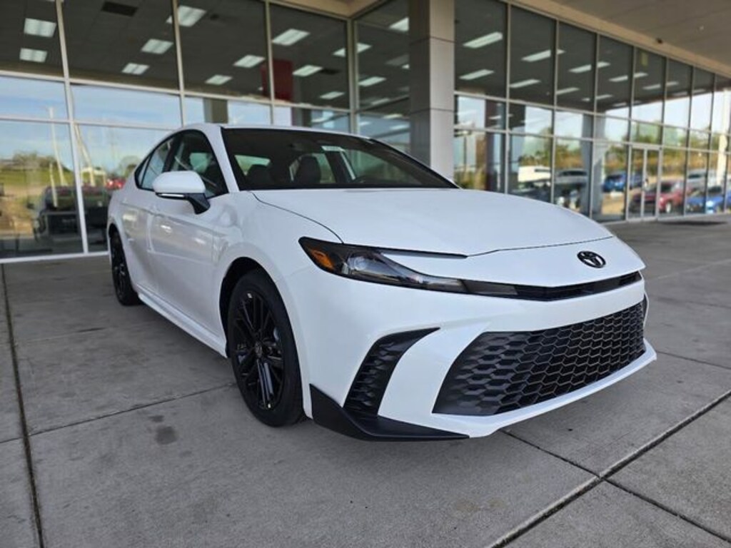 New 2026 Toyota Camry SE Sedan
