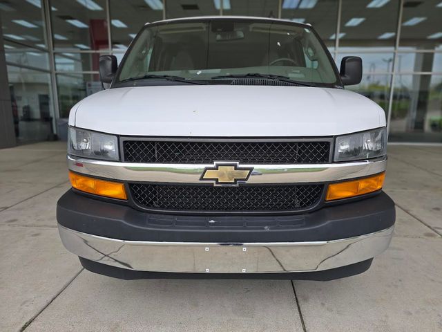 2021 Chevrolet Express 3500 LT Passenger Van photo 2