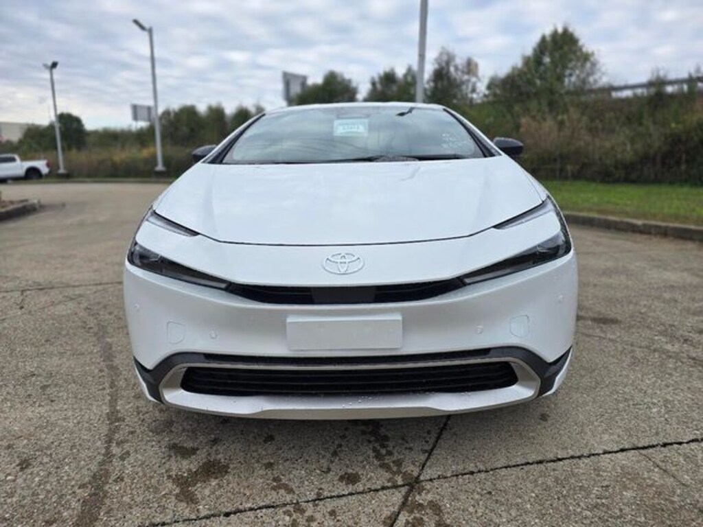 New 2026 Toyota Prius Plug-In Hybrid SE Hatchback