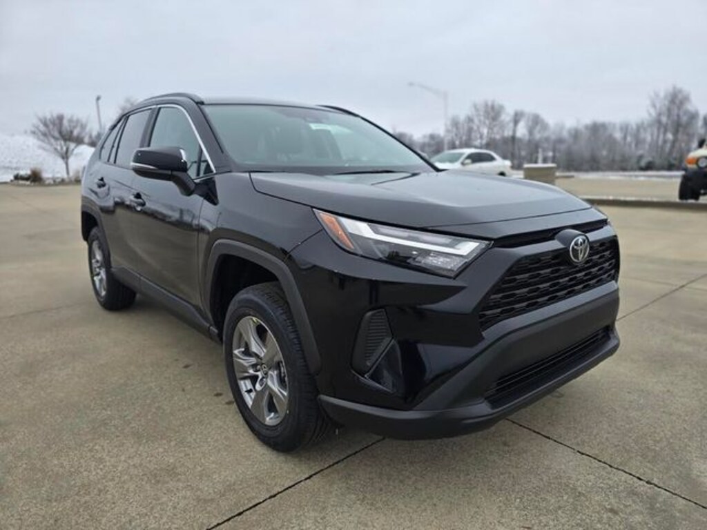 New 2025 Toyota RAV4 XLE SUV
