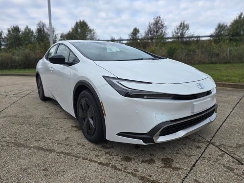New 2026 Toyota Prius Plug-In Hybrid SE Hatchback