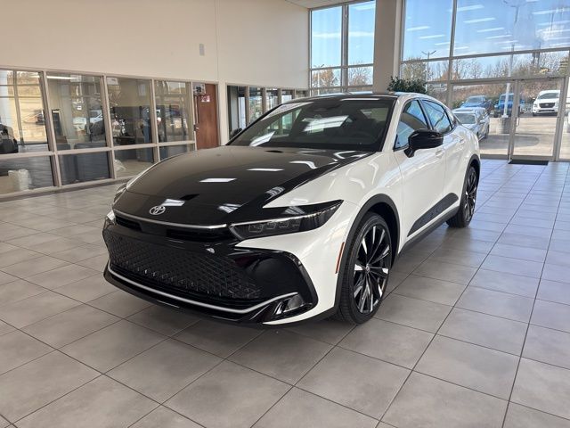 2026 Toyota Crown Platinum's photo