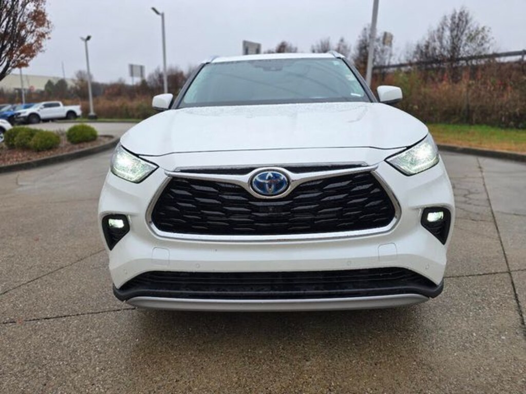 Used 2021 Toyota Highlander Hybrid Platinum SUV