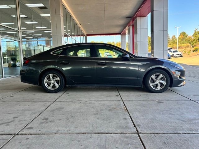2023 Hyundai Sonata SE photo 2