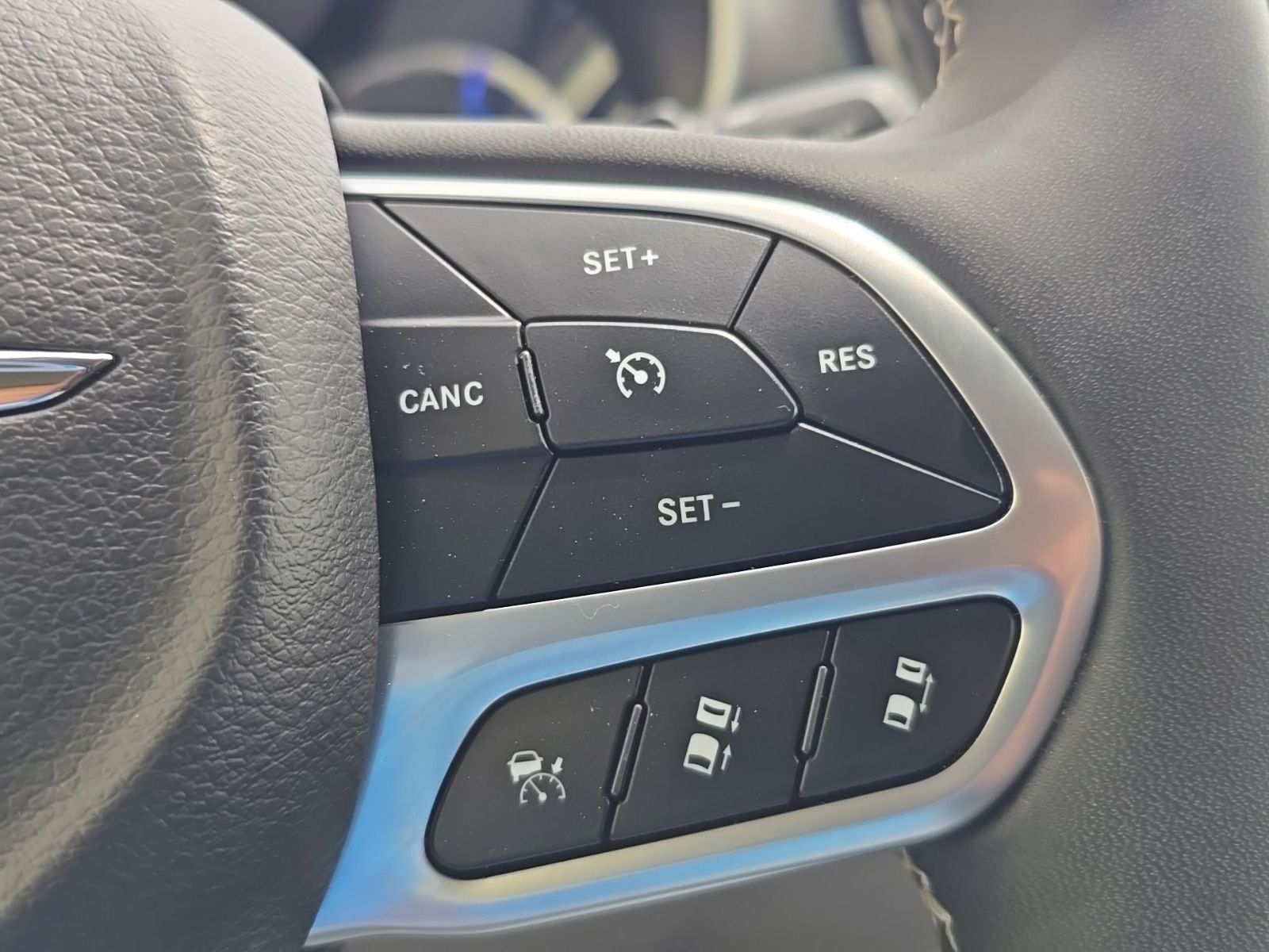 2024 Chrysler Pacifica PHEV Select - Photo 22