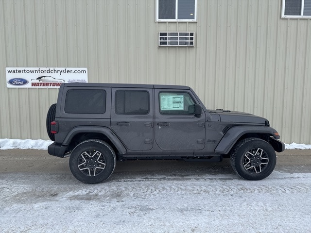 2026 Jeep Wrangler 4-Door Sahara's photo