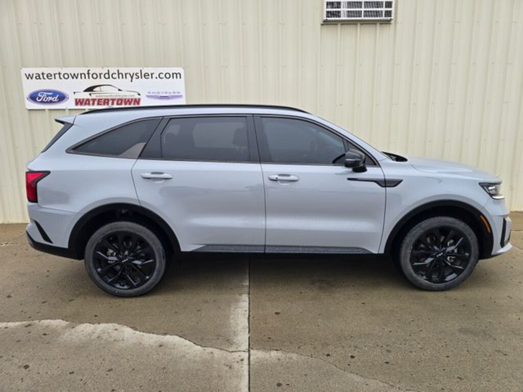 Used 2023 Kia Sorento SX SUV