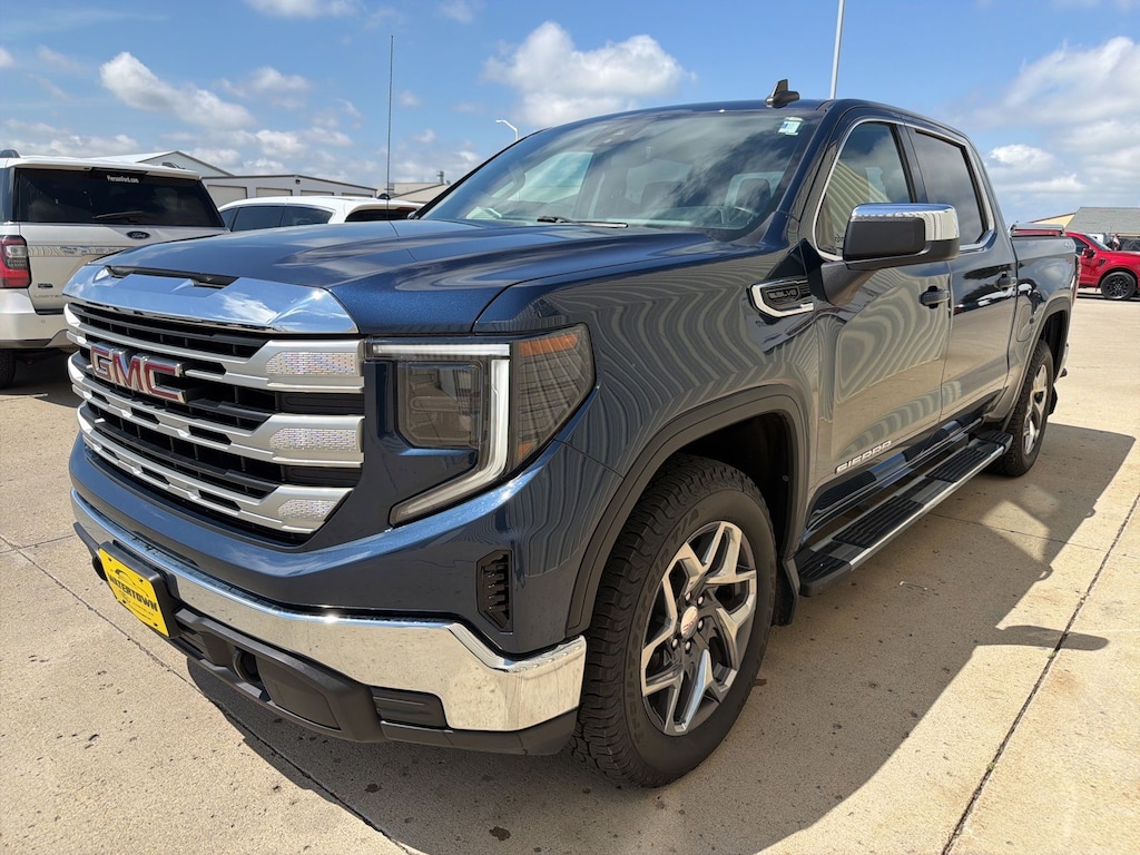 Used 2022 GMC Sierra 1500 SLE Truck