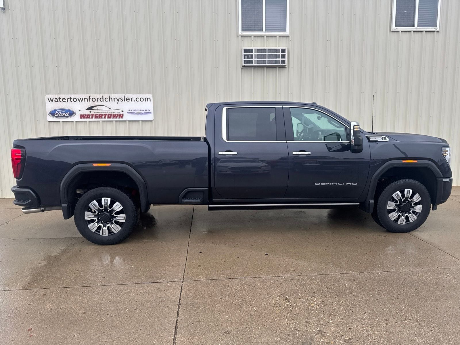 2024 GMC Sierra 2500HD Denali