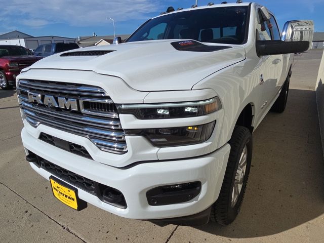 2025 RAM 2500 Laramie - Photo 4