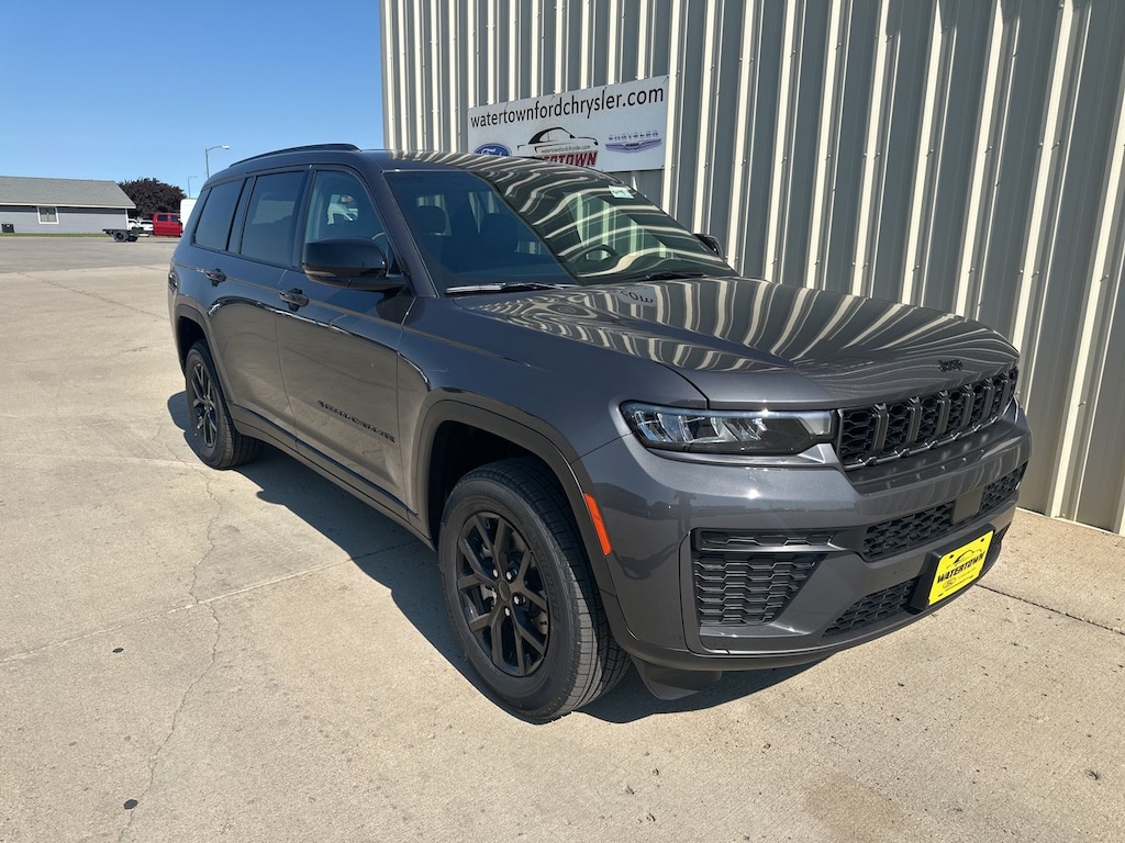 New 2026 Jeep Grand Cherokee L Laredo Sport Utility