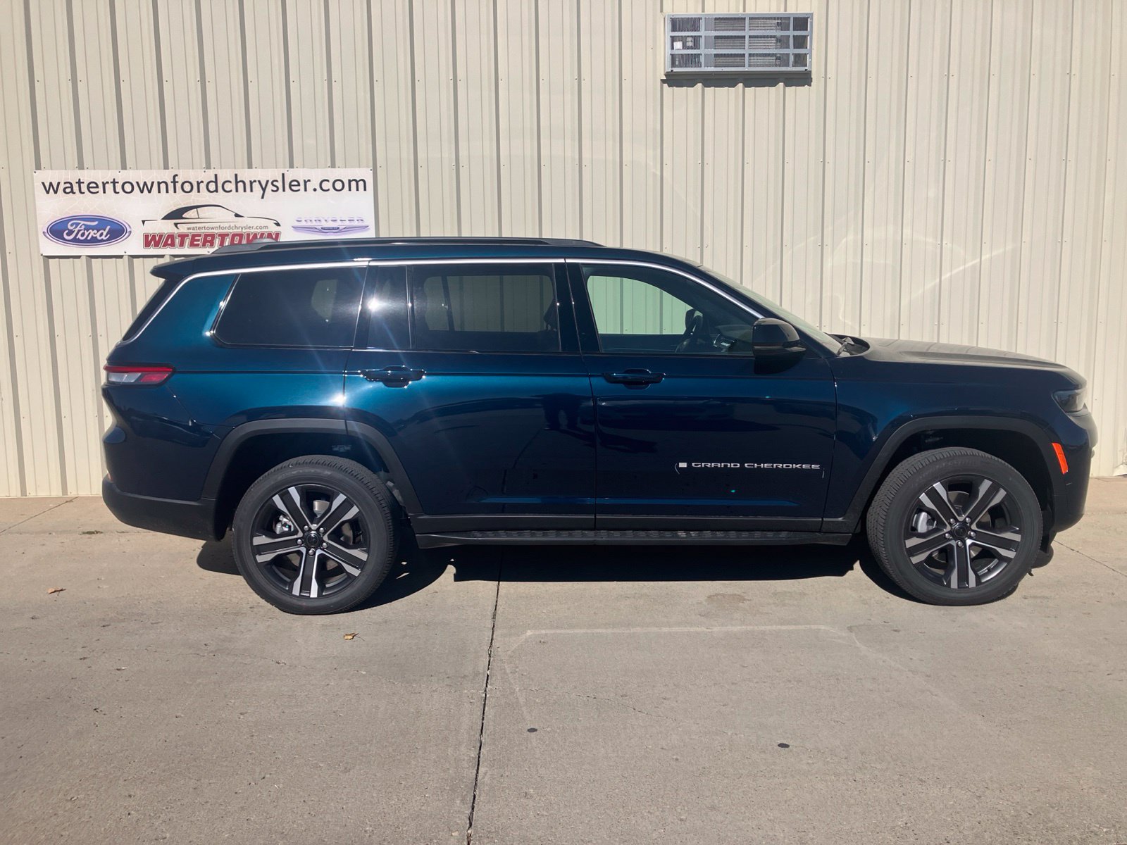  Jeep Grand Cherokee L