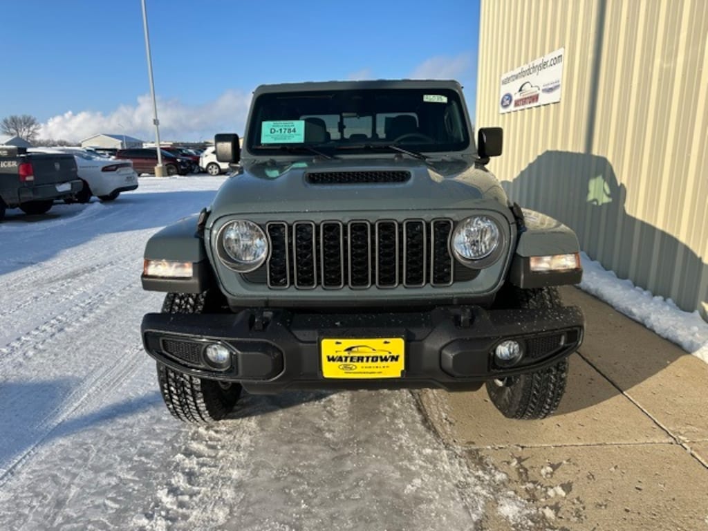 New 2026 Jeep Gladiator Sport Pickup