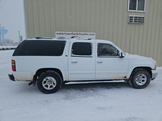 2003 Chevrolet Suburban LS