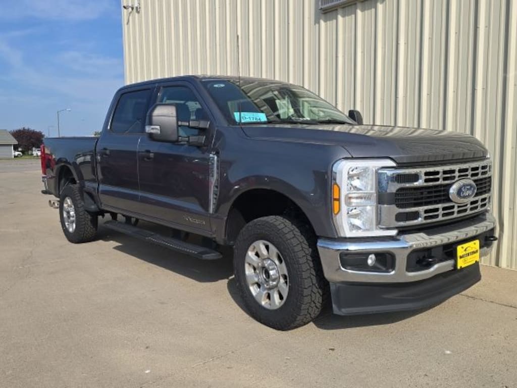 Used 2024 Ford F-250SD XLT Truck