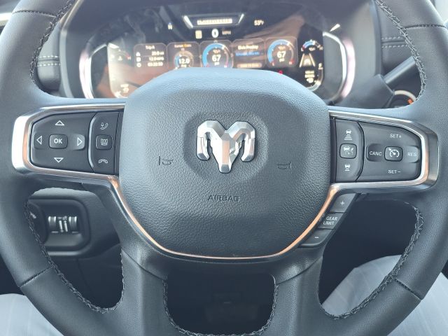 2026 RAM 3500 Laramie - Photo 20