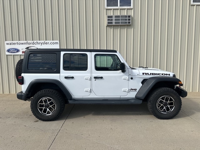 2023 Jeep Wrangler 4-Door Rubicon's photo