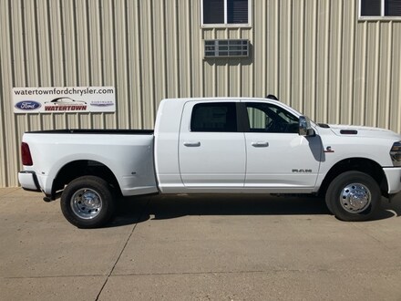 2026 Ram 3500 Laramie Pickup