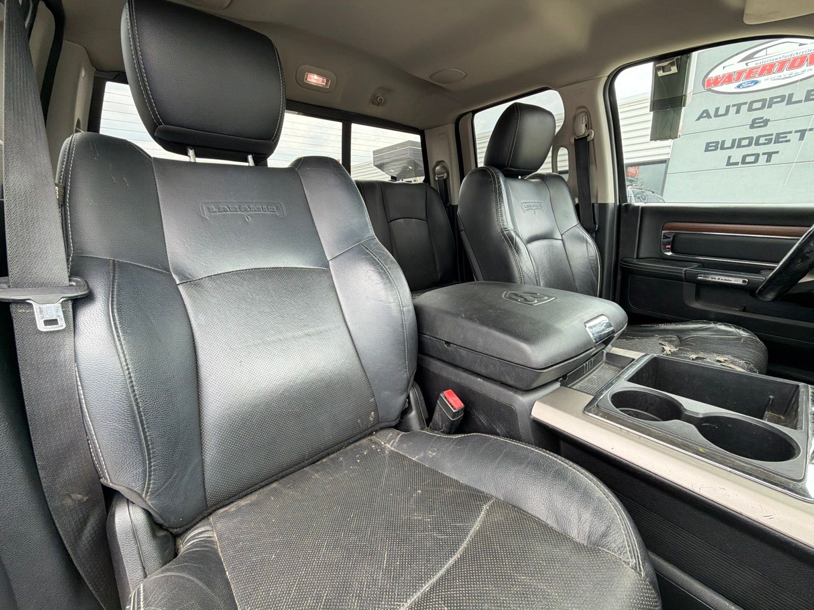 2014 RAM Ram 1500 Pickup Laramie - Photo 9