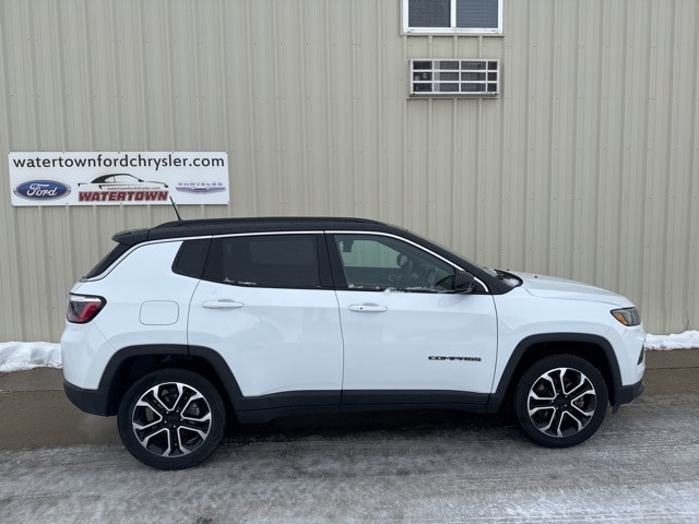 2024 Jeep Compass Limited's photo