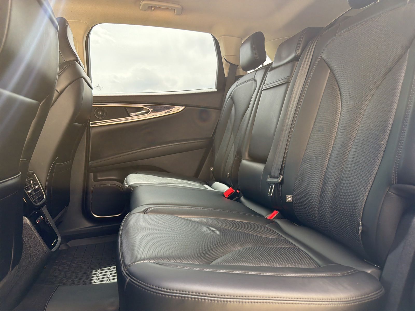 2023 Lincoln Nautilus Reserve - Photo 11