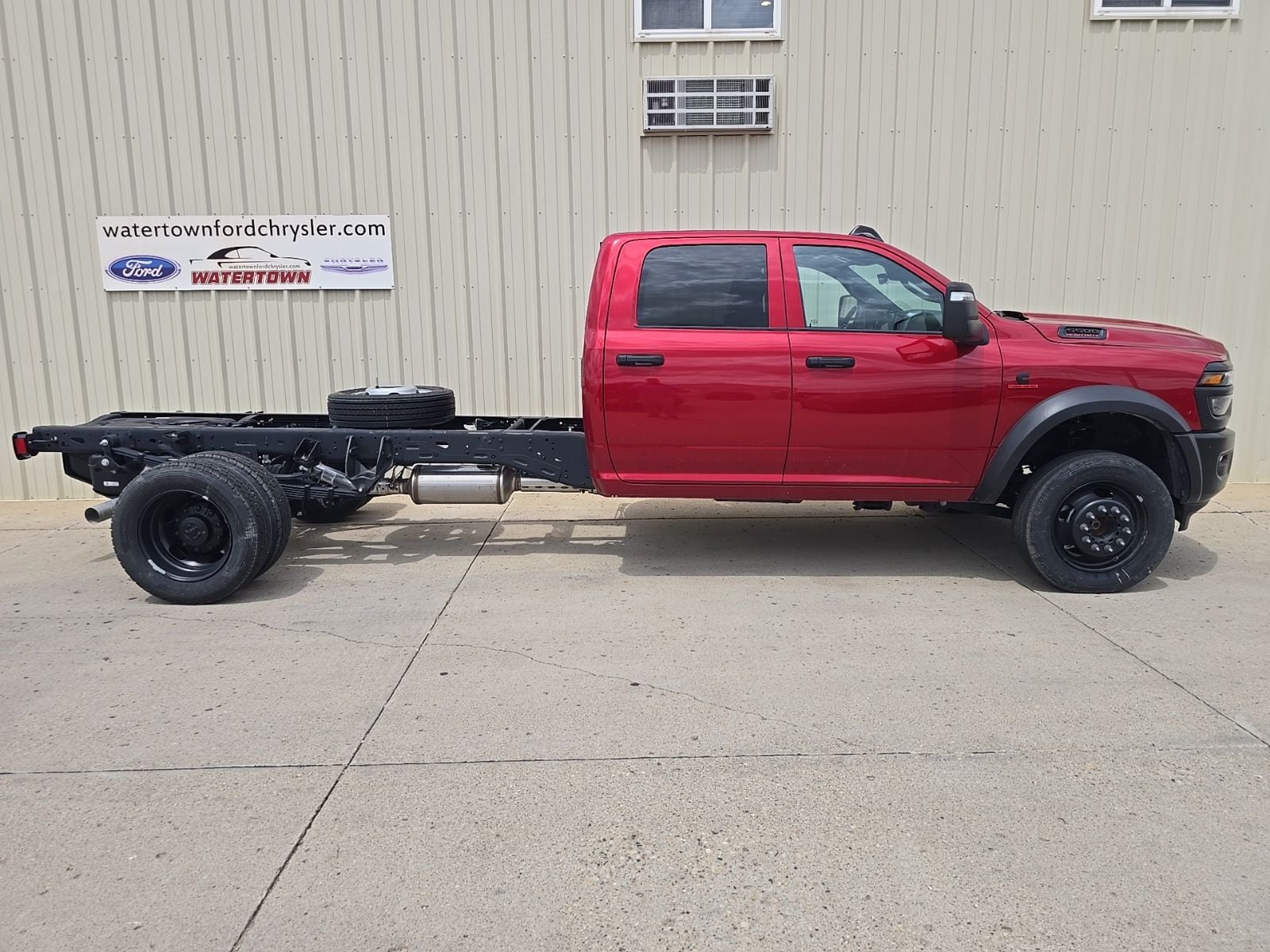 2025 RAM 5500 Tradesman 4X4 Crew Cab DRW 197" WB's photo