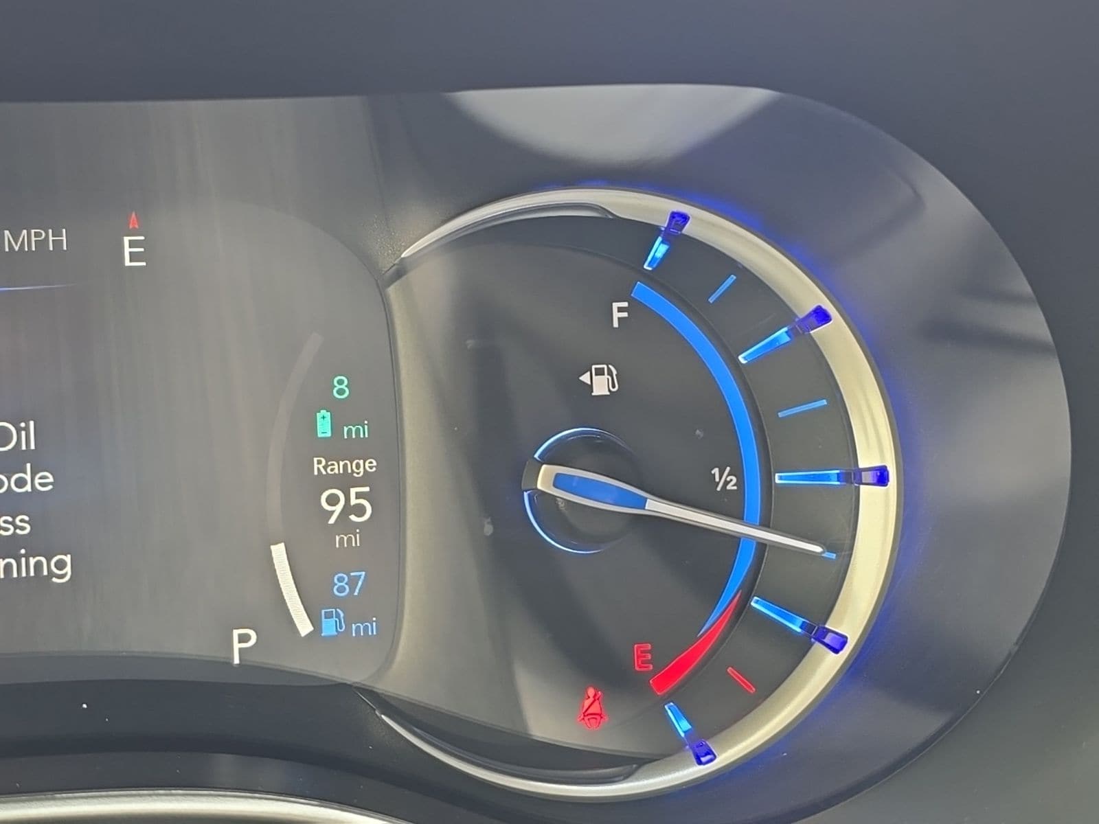 2024 Chrysler Pacifica PHEV Select - Photo 19